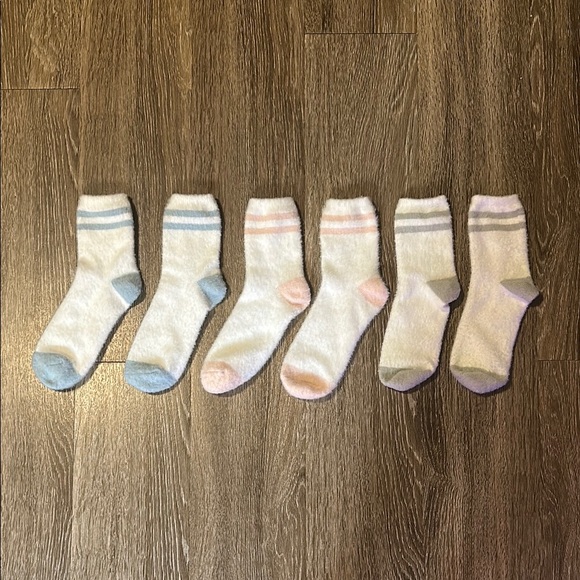 Fuzzy sock bundle - Picture 1 of 2